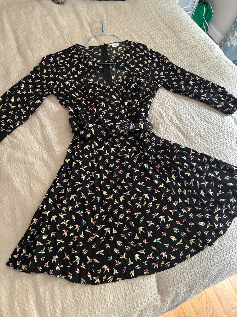 Women's Black Bird Print V-Neck Belted Fit & Flare Dress Vintage 2000’s